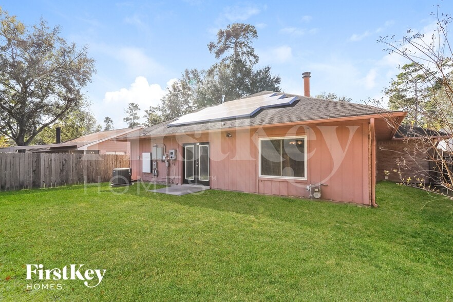 Building Photo - 17214 Thorhill St