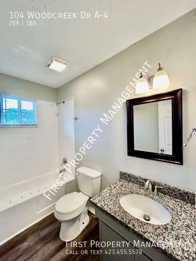 Building Photo - 104 Woodcreek Rd