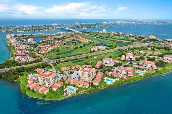 Building Photo - 6269 Palma Del Mar Blvd S