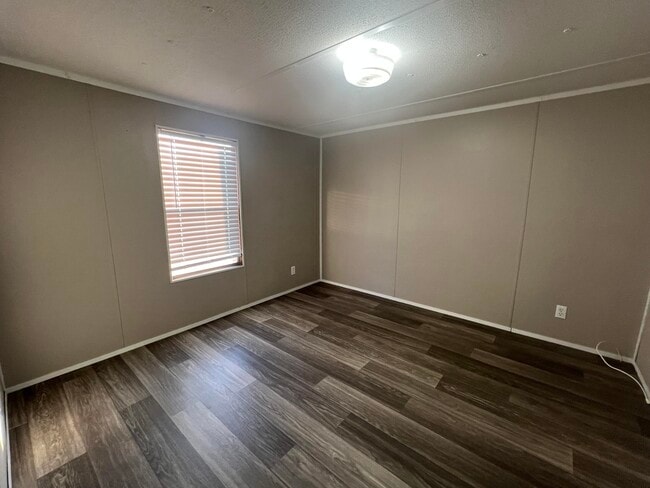 Building Photo - 295 Sawgrass Ct