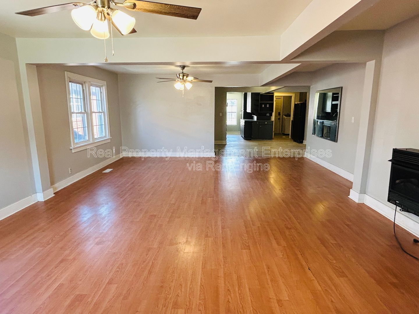 Building Photo - 2519 W Park Pl