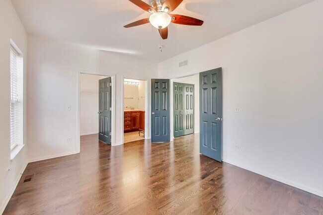 Building Photo - 513 Grove Ln