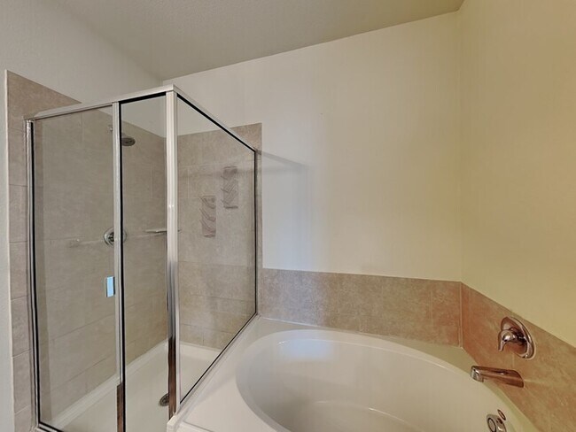 Building Photo - 316 Saguaro Dr