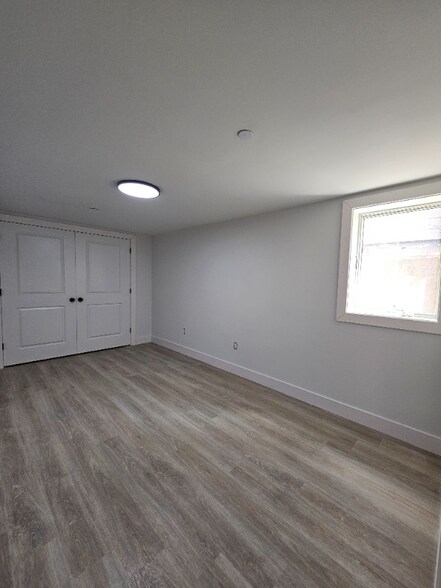 Building Photo - 90 Shrewsbury Ave