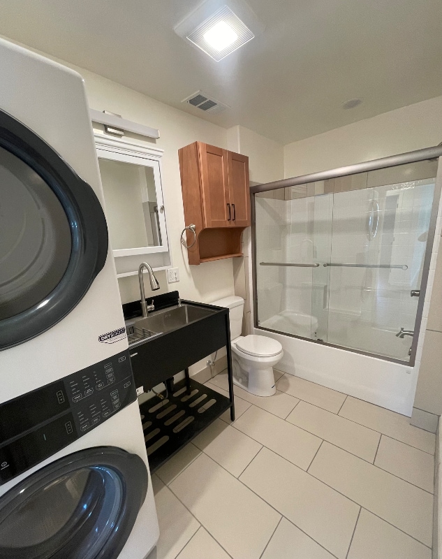 Building Photo - 4660 Fieldbrook Rd