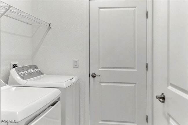 Building Photo - 14649 Palamos Cir