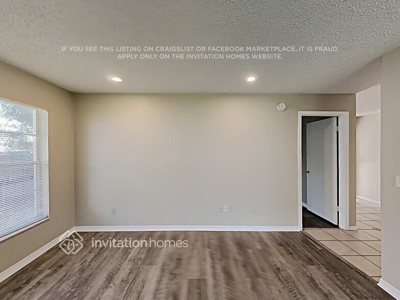 Building Photo - 814 Big Buck Cir
