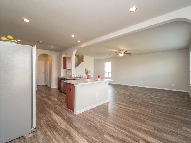 Building Photo - 3542 Vivaldi Dr