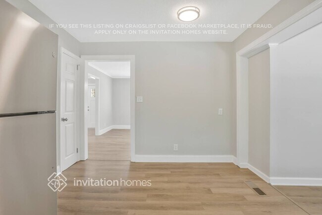 Building Photo - 4108 Campbell St NE