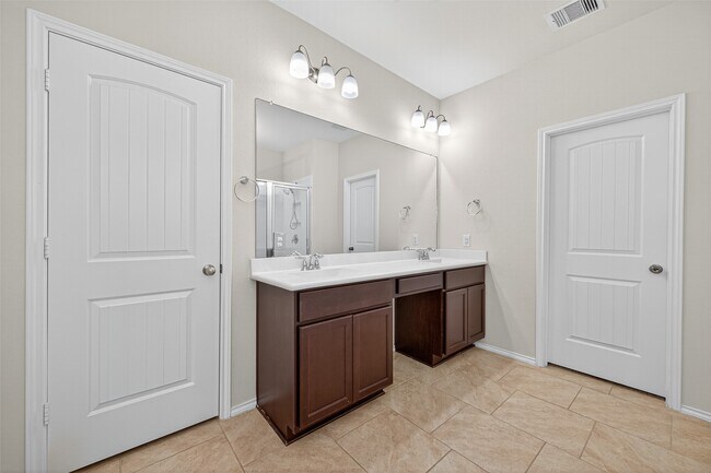 Building Photo - 14002 Wolftrap Ln