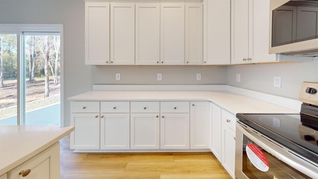 Building Photo - 1032 Moen Lp