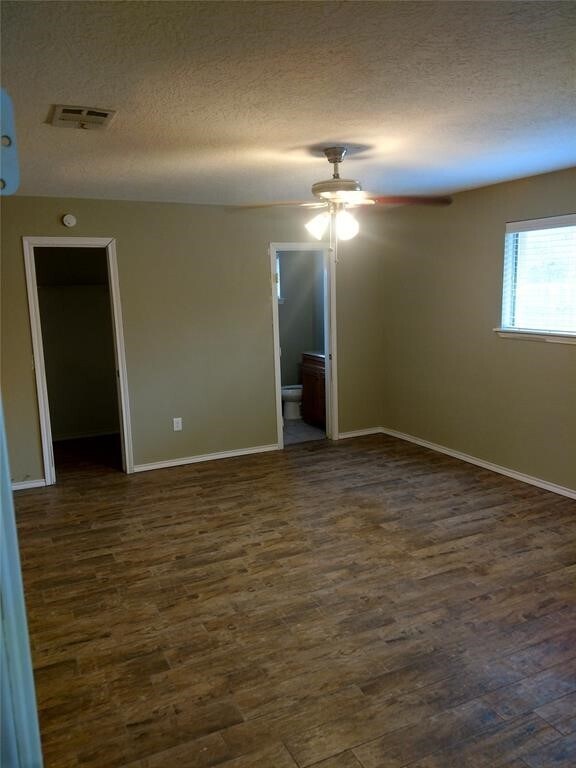 Building Photo - 25730 Glen Loch Dr
