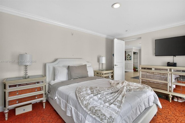 Building Photo - 268 SE 8th Ave