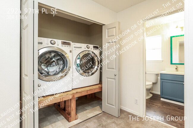 Building Photo - 2924 97th Pl SE