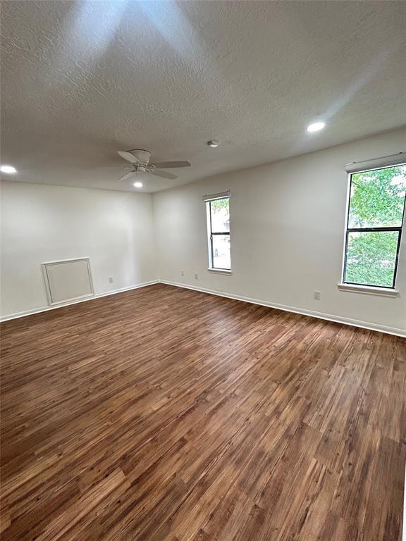 Building Photo - 12755 Mill Ridge Dr