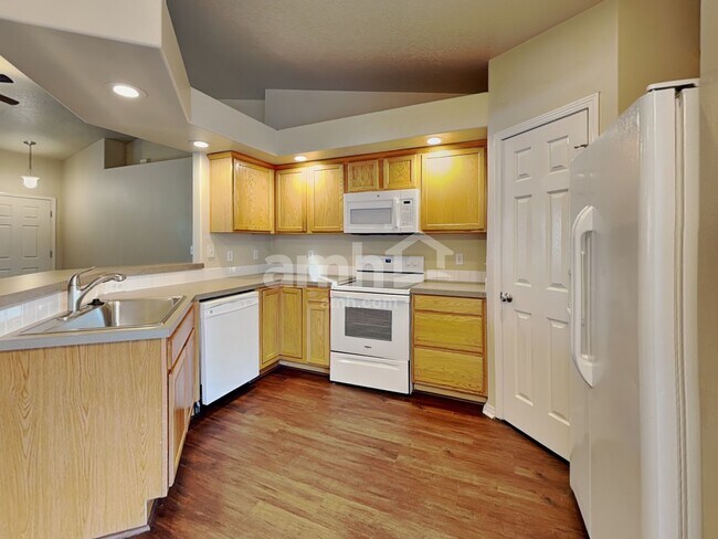 Building Photo - 11549 Roanoke Dr