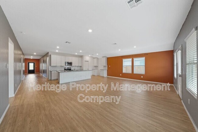 Building Photo - 2700 Coral Vly