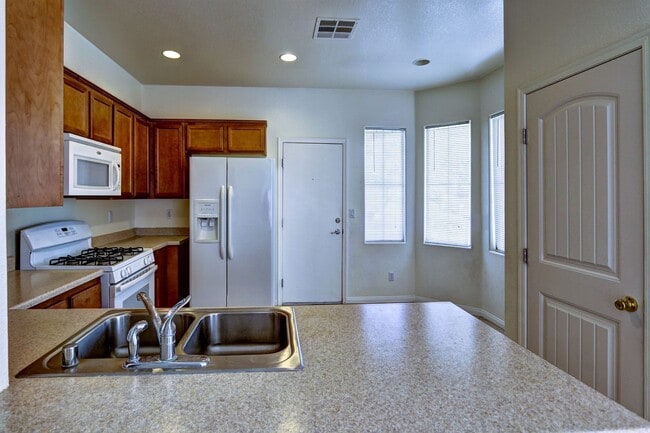 Building Photo - Welcome Home! Beautiful Single Story Home