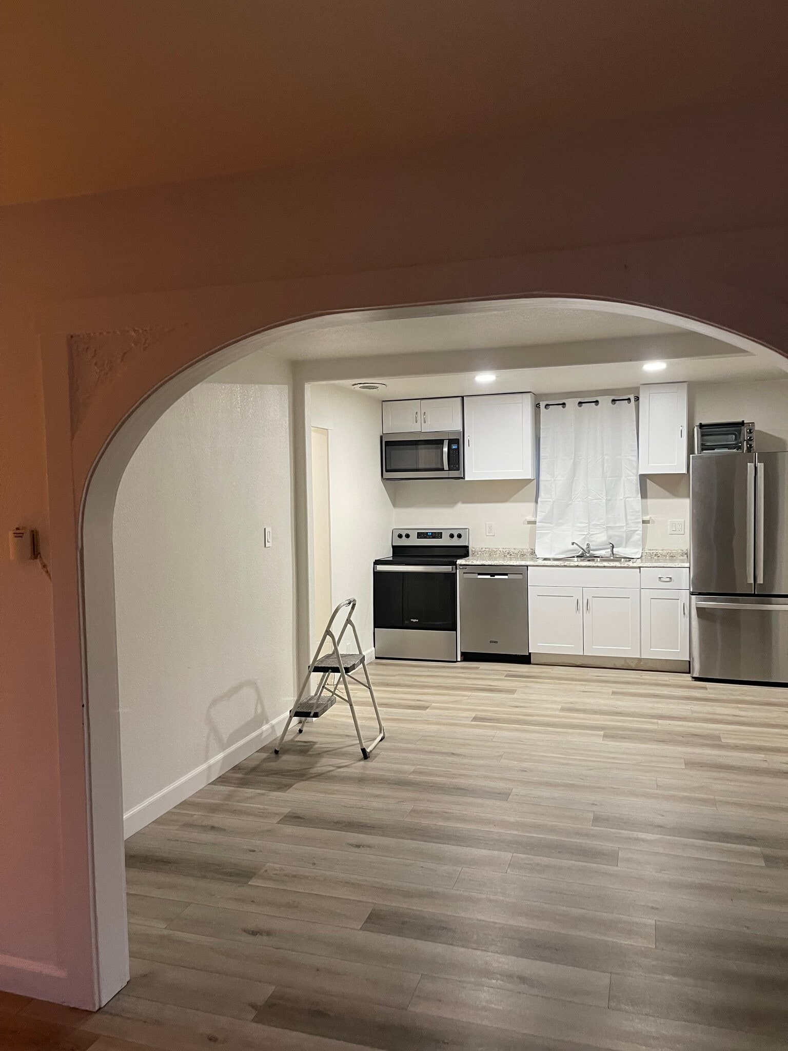 Building Photo - 210 Reno Ave