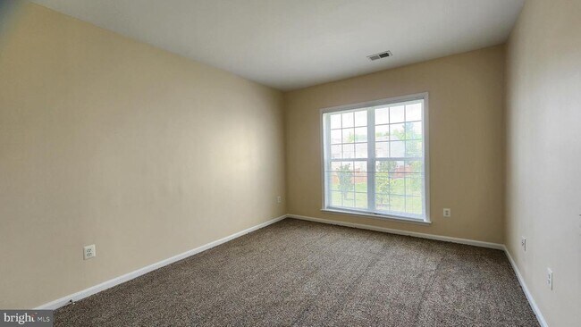 Building Photo - 6333 Eagle Ridge Ln