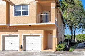 Building Photo - 2981 Crestwood Ter
