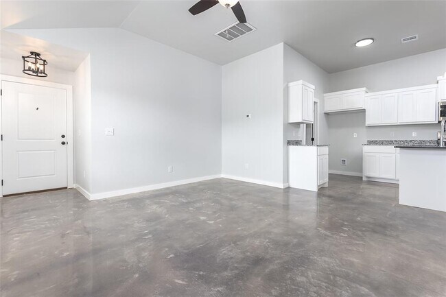 Building Photo - 2327 SW 90th Pl