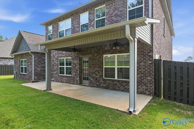 Building Photo - 212 Somerdale Ln