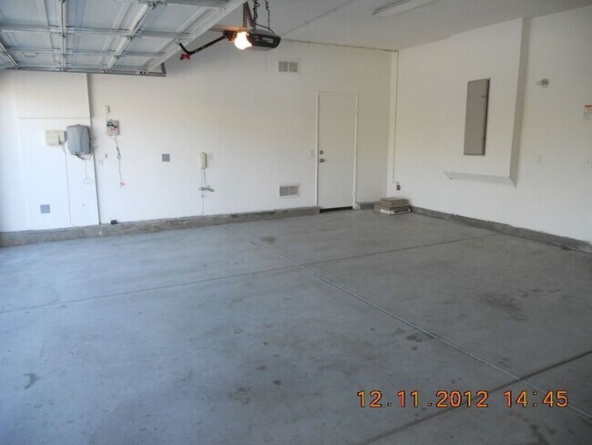 Building Photo - 29040 Azara St