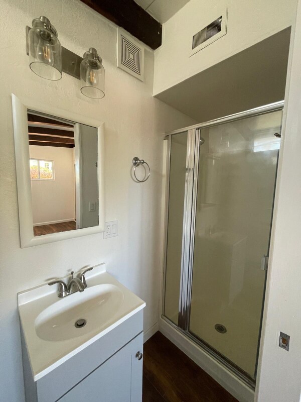 Building Photo - 830 Avalon Pl