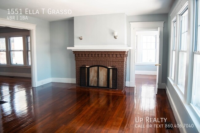Building Photo - 1551 Ella T Grasso Blvd