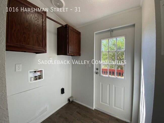 Building Photo - 1016 Harshman St