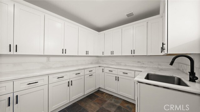 Building Photo - 521 Avenue C