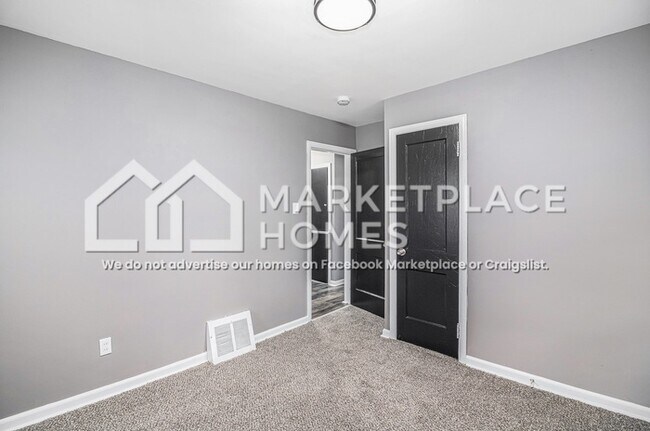 Building Photo - 16487 Edmore Dr