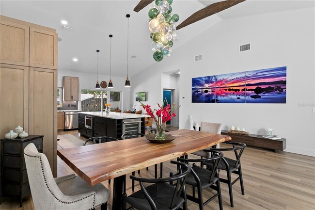 Building Photo - 2107 Branch Hill St