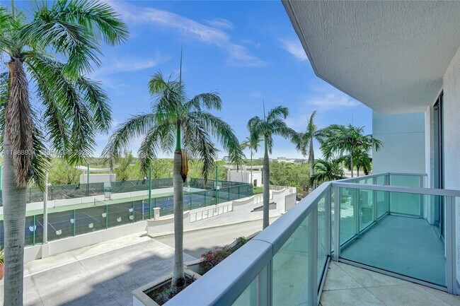 Building Photo - 2681 N Flamingo Rd