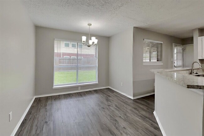 Building Photo - Kings Creek Trail, Missouri City, TX 77459 - 4 BR 2.5 BA single-family home