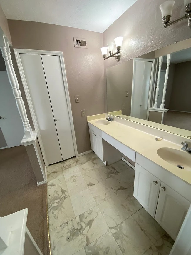 Building Photo - 1508 Finley Dr