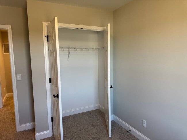 Building Photo - Brand New 3BR Townhouse