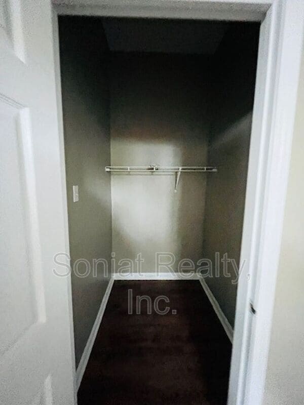 Building Photo - 2645 N Galvez St