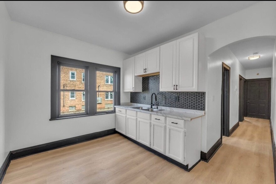 Building Photo - 3447 E 140th St