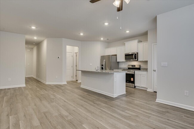 Building Photo - 1040 Quaint Parish Cir