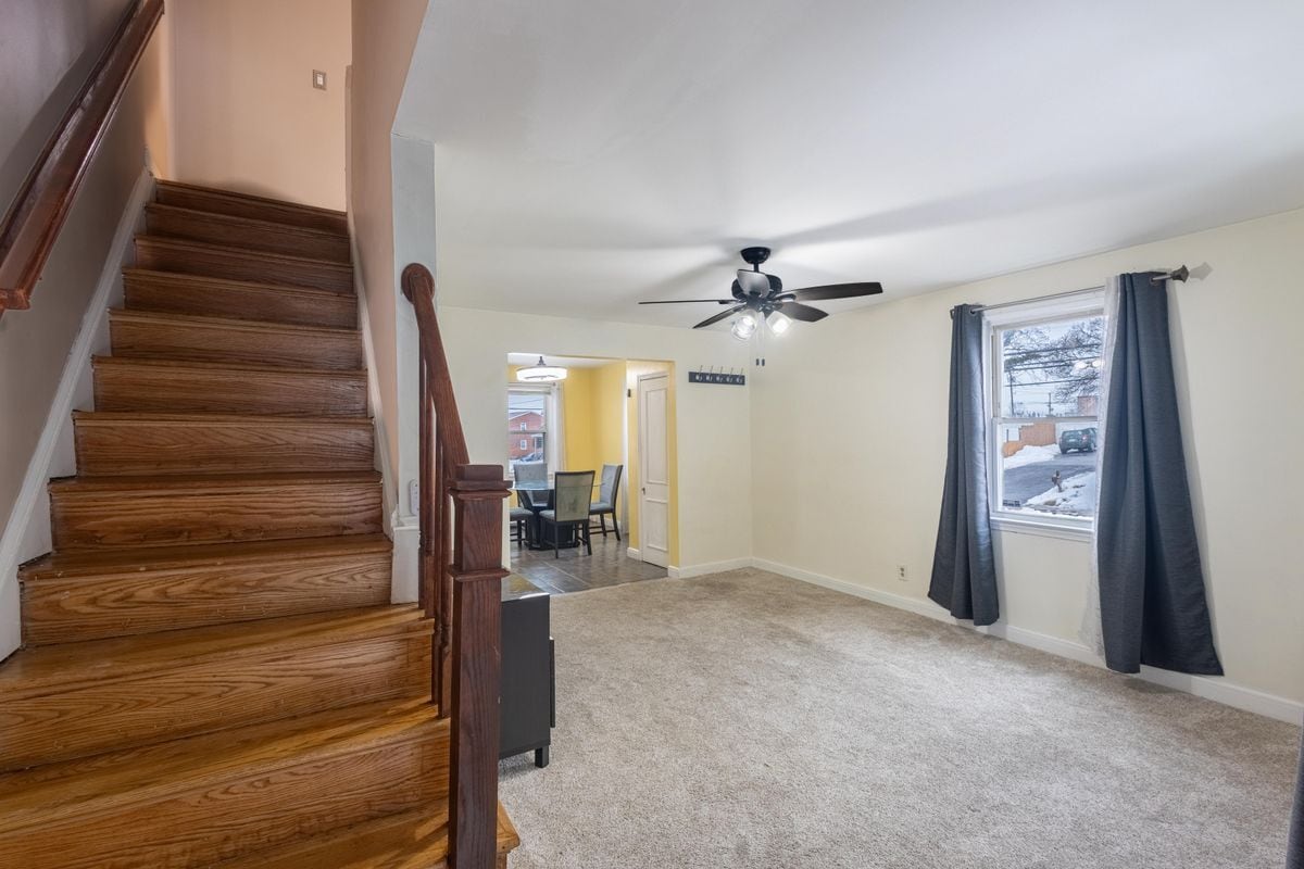 Building Photo - 1200 Narcissus Ave