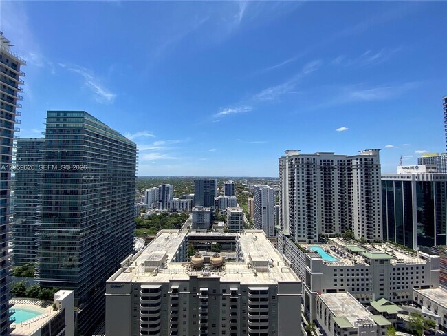 Building Photo - 1000 Brickell Plaza