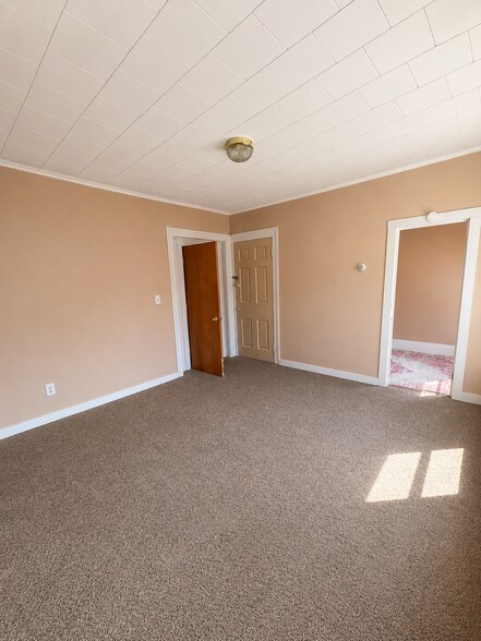 Building Photo - 346 2nd St