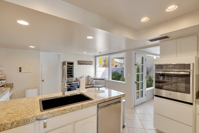 Building Photo - 7441 E Century Dr