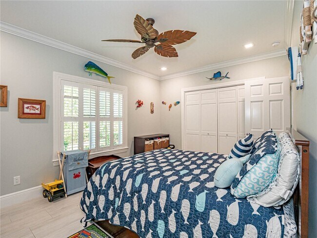 Building Photo - 195 Spinnaker Dr