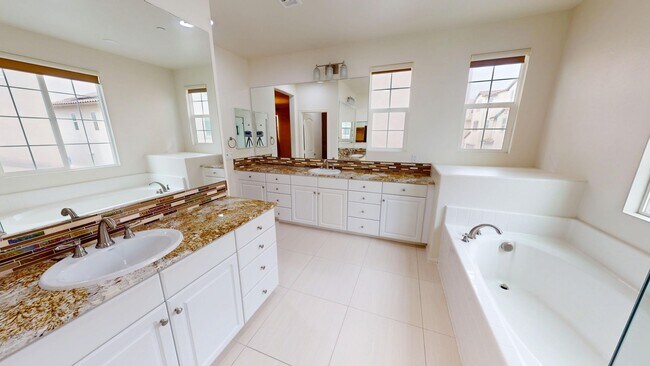 Building Photo - PRICE REDUCED | SOLAR | Great Location