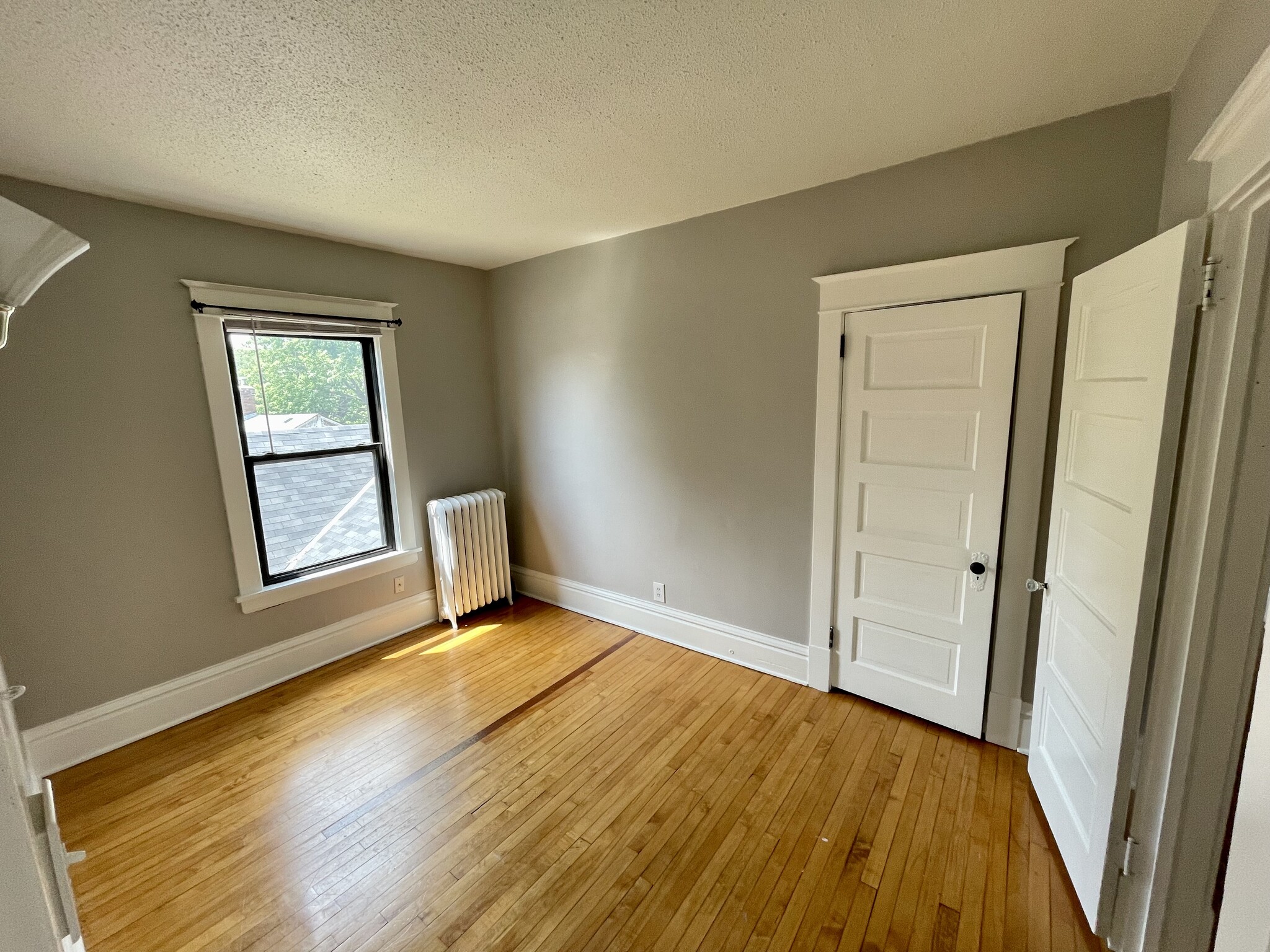 Building Photo - 1528 Iglehart AVe