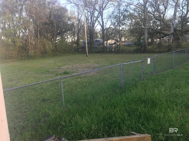 Building Photo - 20370 US-90