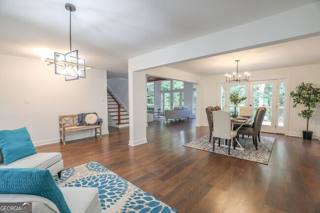 Building Photo - 212 Southland Dr